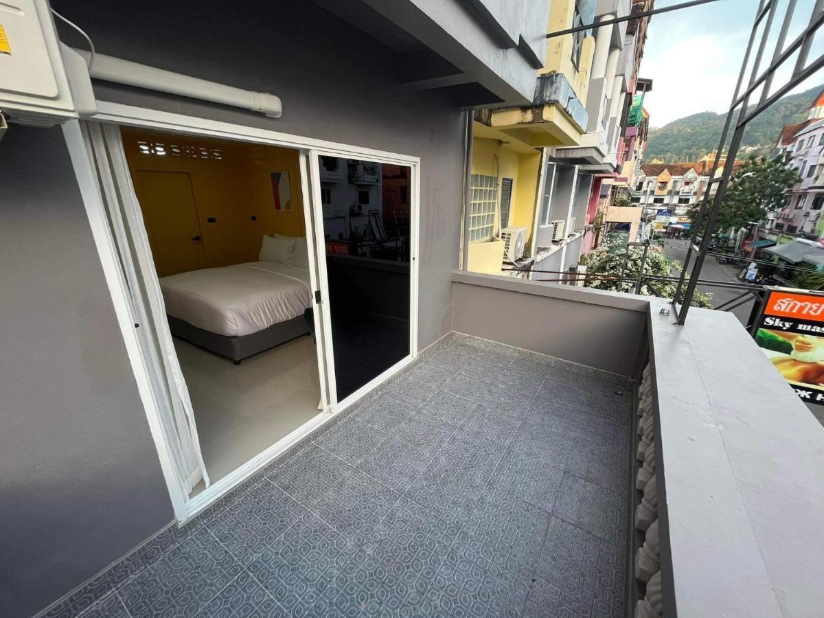 Sari Boutique Hotel Patong Luaran gambar