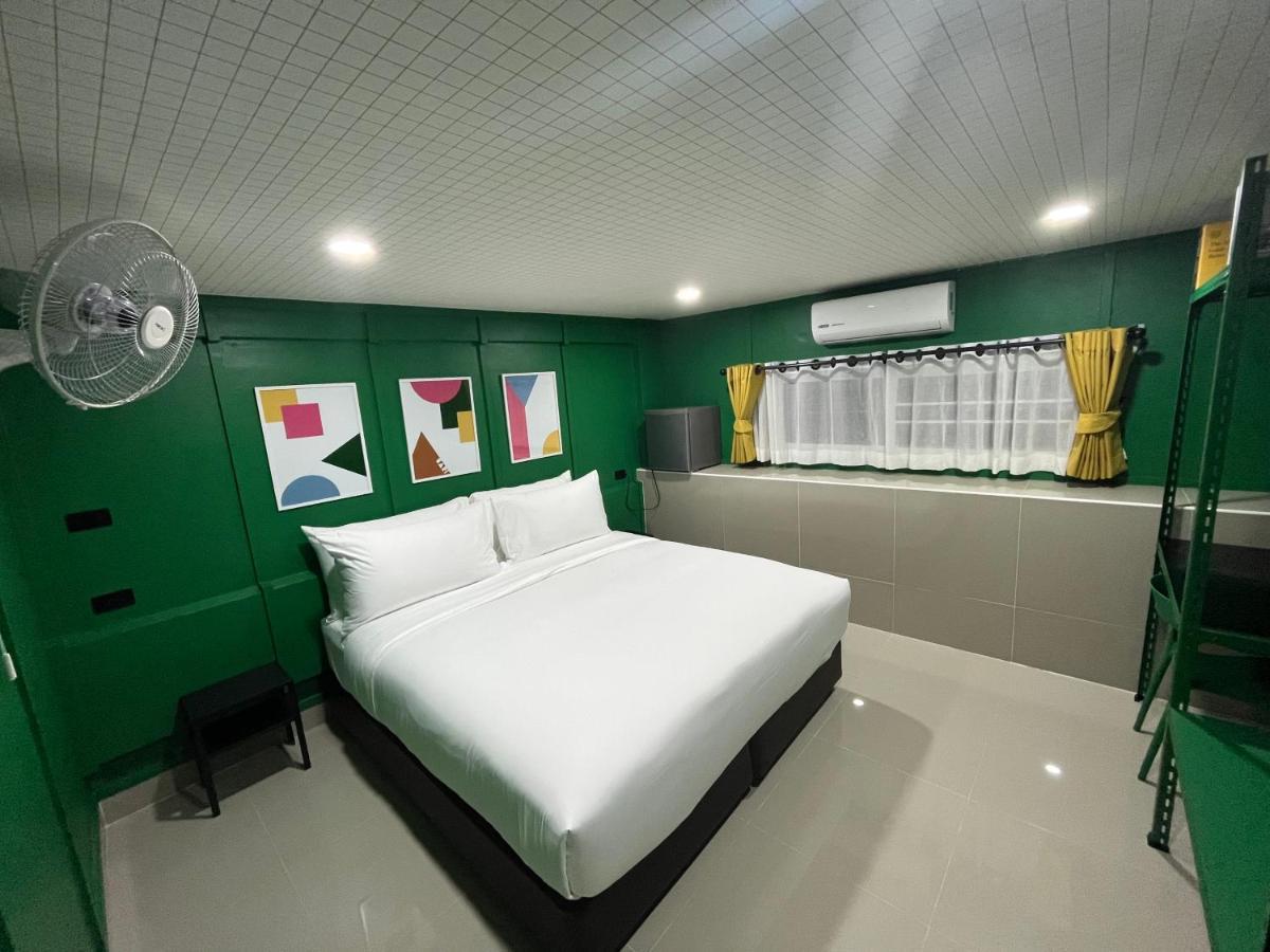 Sari Boutique Hotel Patong Luaran gambar