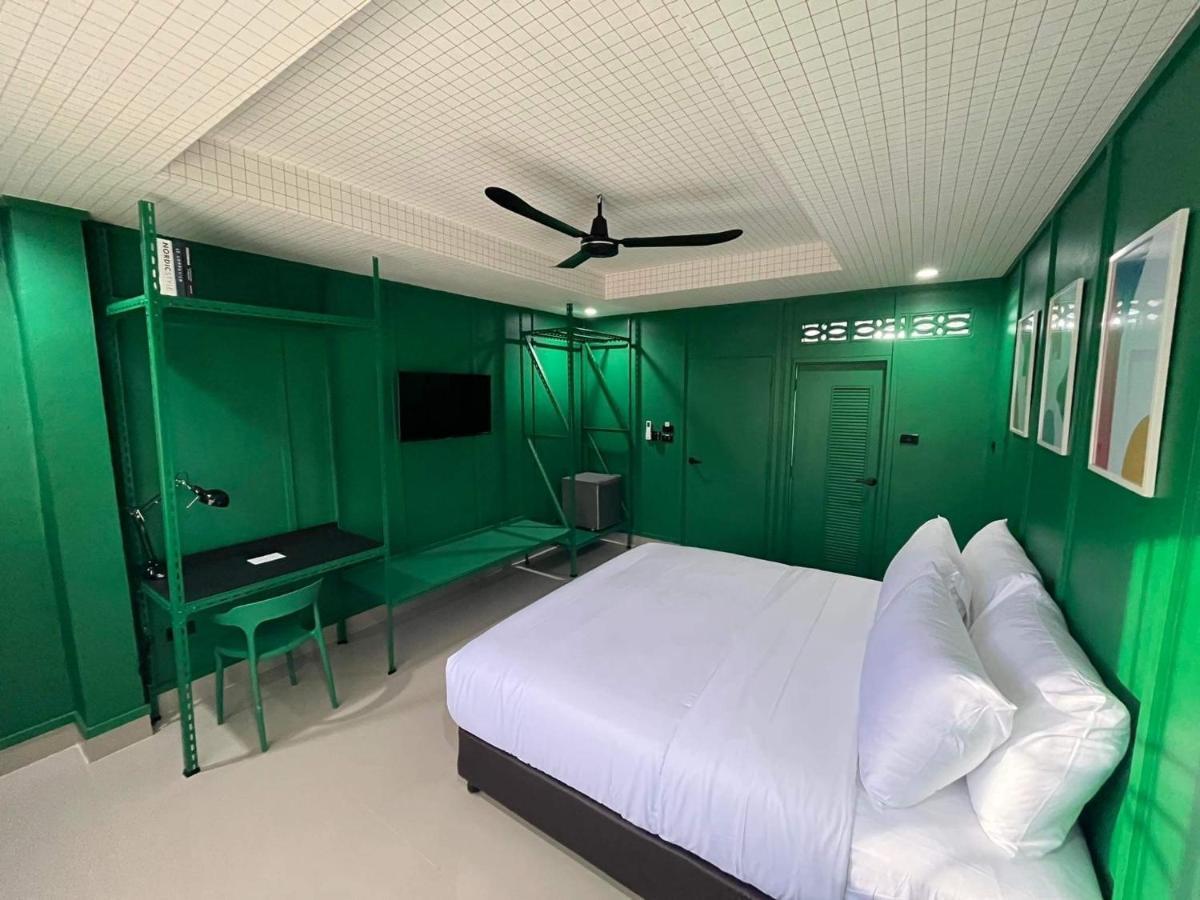 Sari Boutique Hotel Patong Luaran gambar