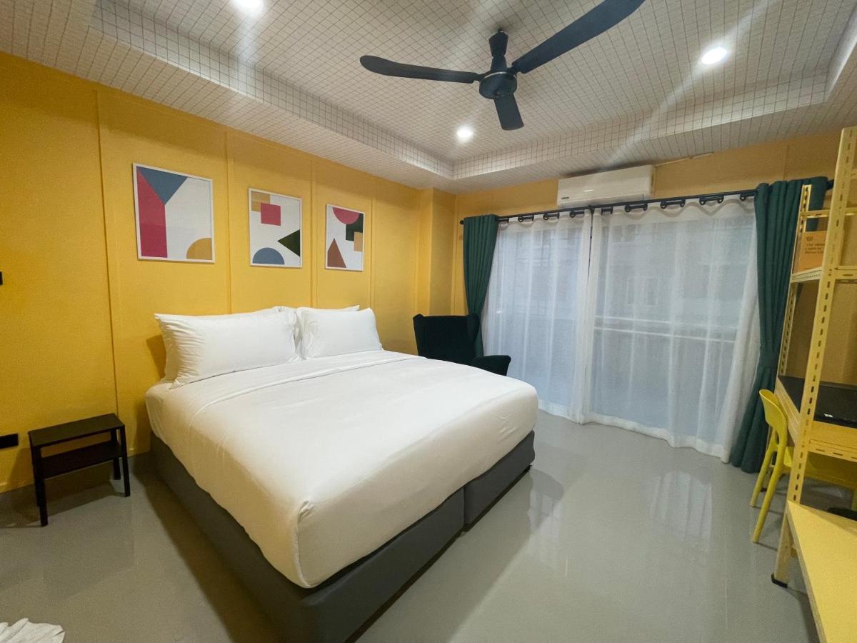 Sari Boutique Hotel Patong Luaran gambar